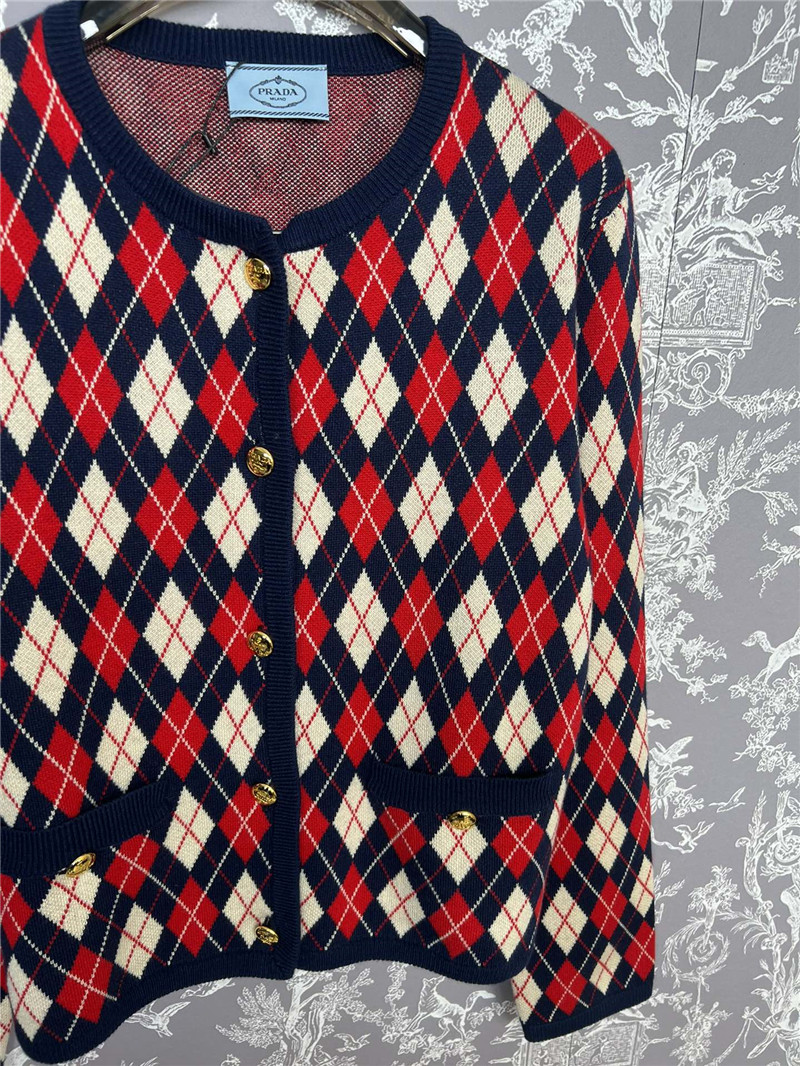 Pra*a jacquard argyle knit sweater