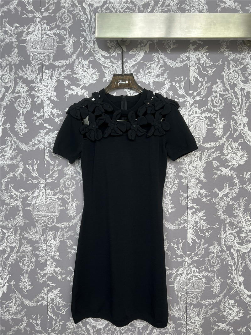 Va1e*ntin0 new dresses cheap replica designer clothes