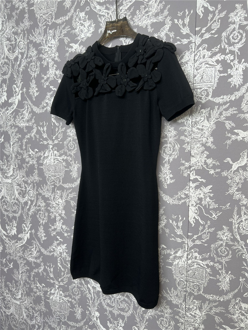 Va1e*ntin0 new dresses cheap replica designer clothes