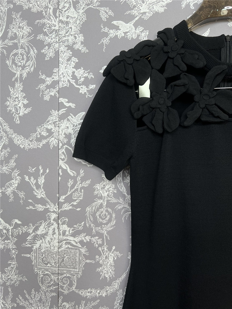 Va1e*ntin0 new dresses cheap replica designer clothes