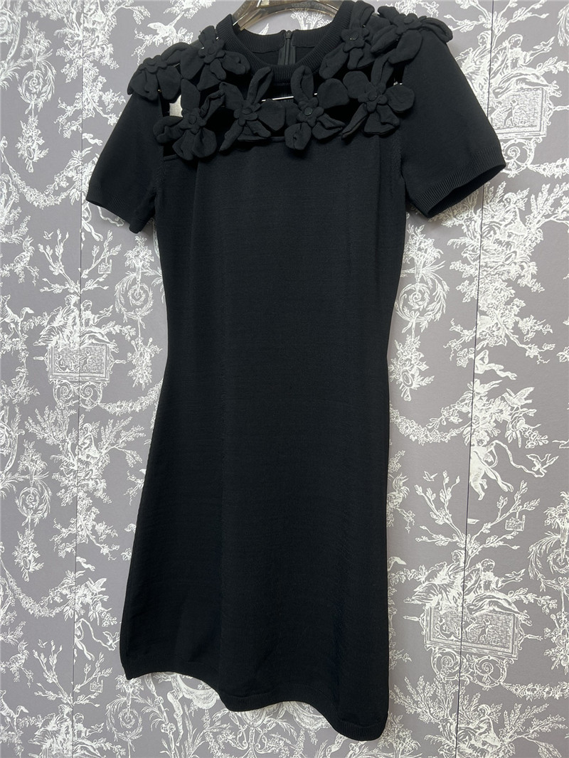 Va1e*ntin0 new dresses cheap replica designer clothes