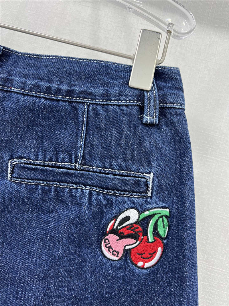 Gvc*1 high rise patch pocket short