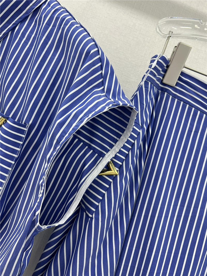 Va1e*ntin0 new striped skirt cheap replica designer clothes