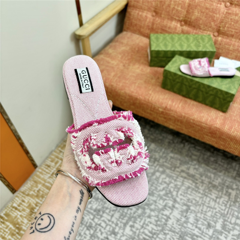 Gvc*1 canvas interlocking g sandals in pink