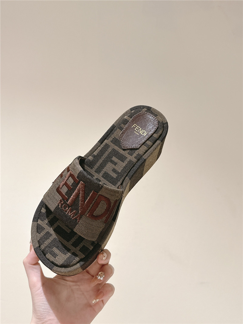 F**di sunshine platform slides women