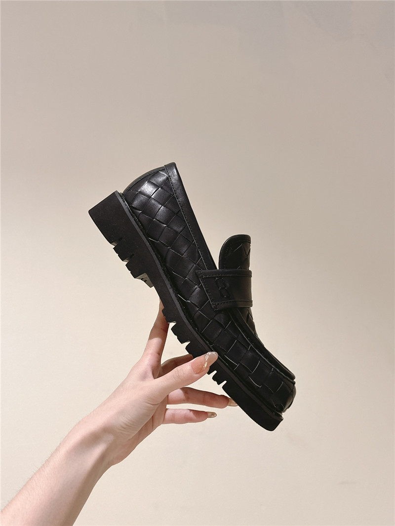 b0tt*ga Ven*ta women’s woven leather sneakers