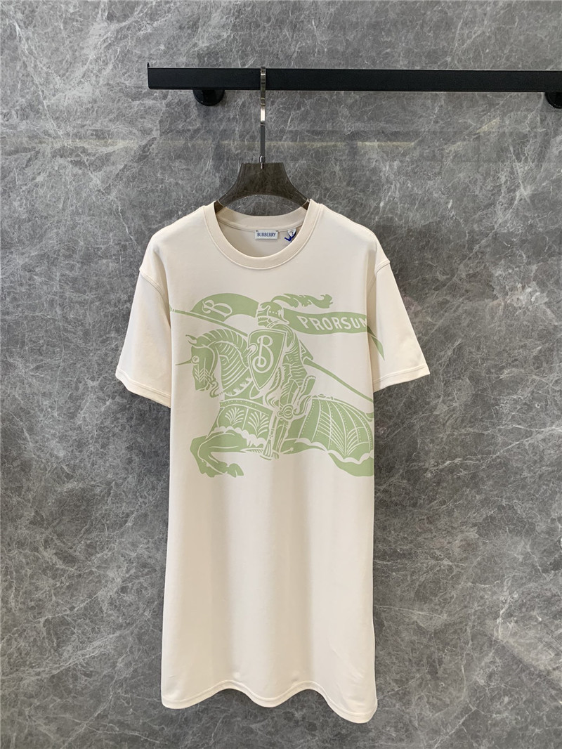 Bv*b*rry long t skirt replica d&g clothing