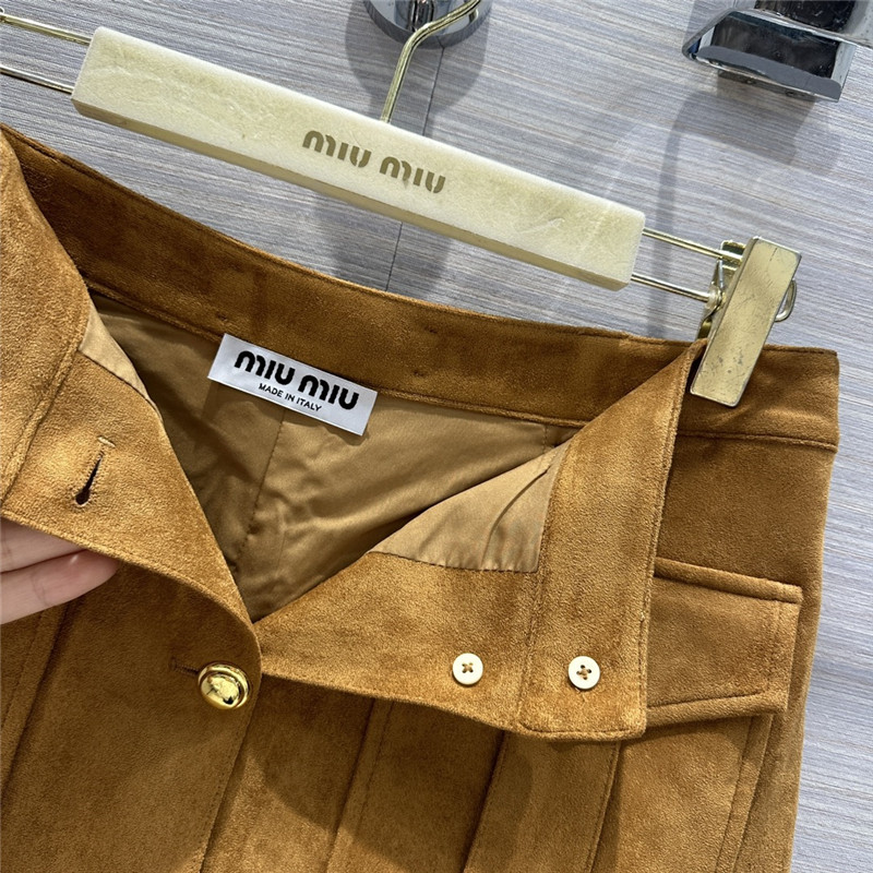 M1um1u retro golden brown suede mini skirt