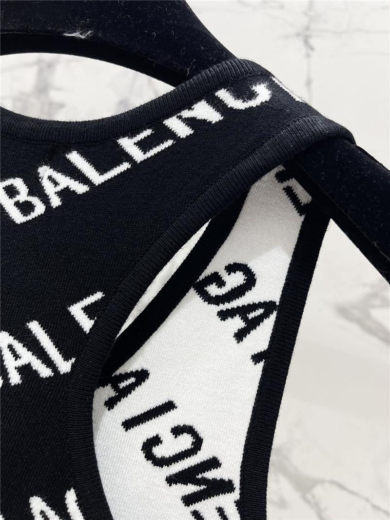 Ba1en*iaga all over the body letter jacquard vest replicas clothes
