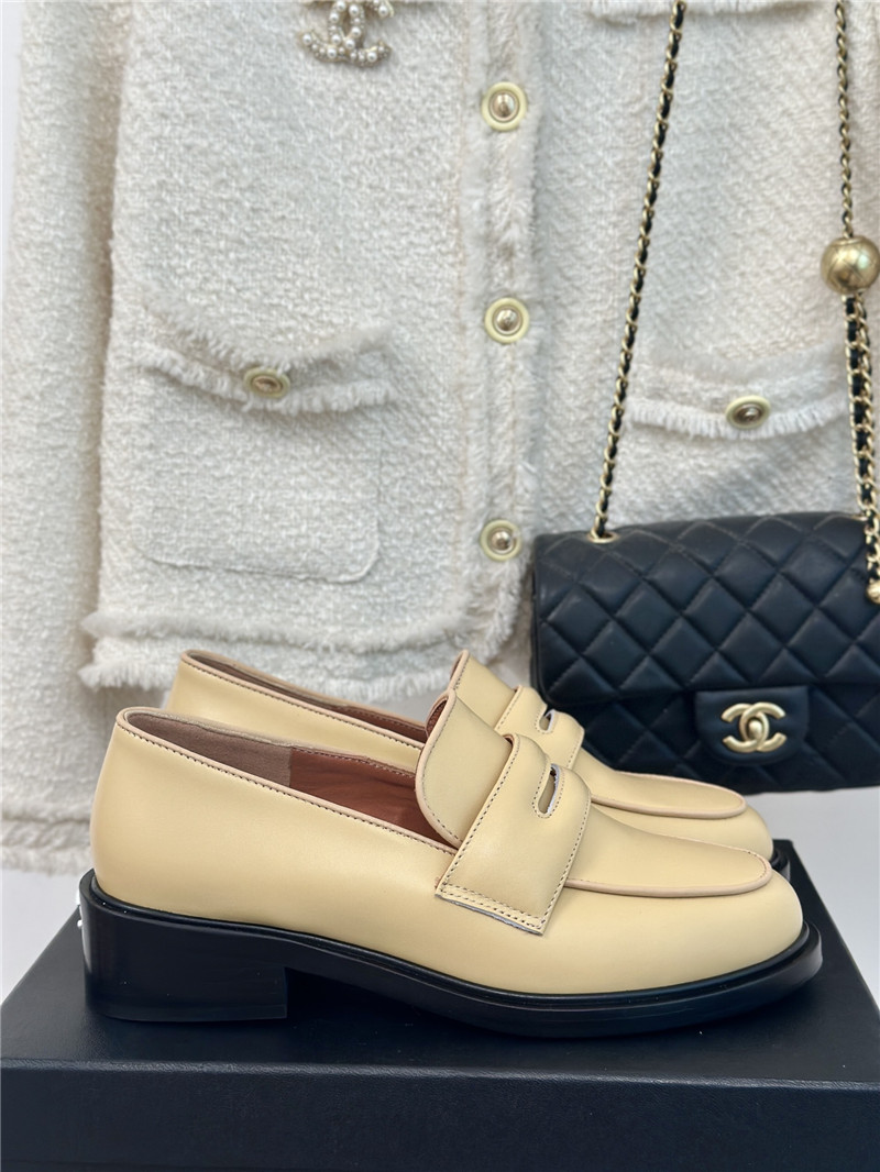 Ch**el women¡¯s yellow calfskin loafers