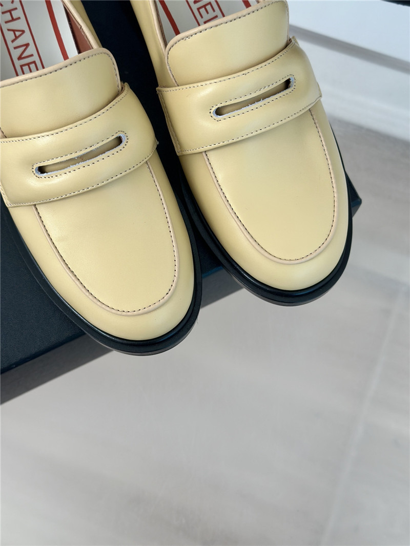 Ch**el women¡¯s yellow calfskin loafers