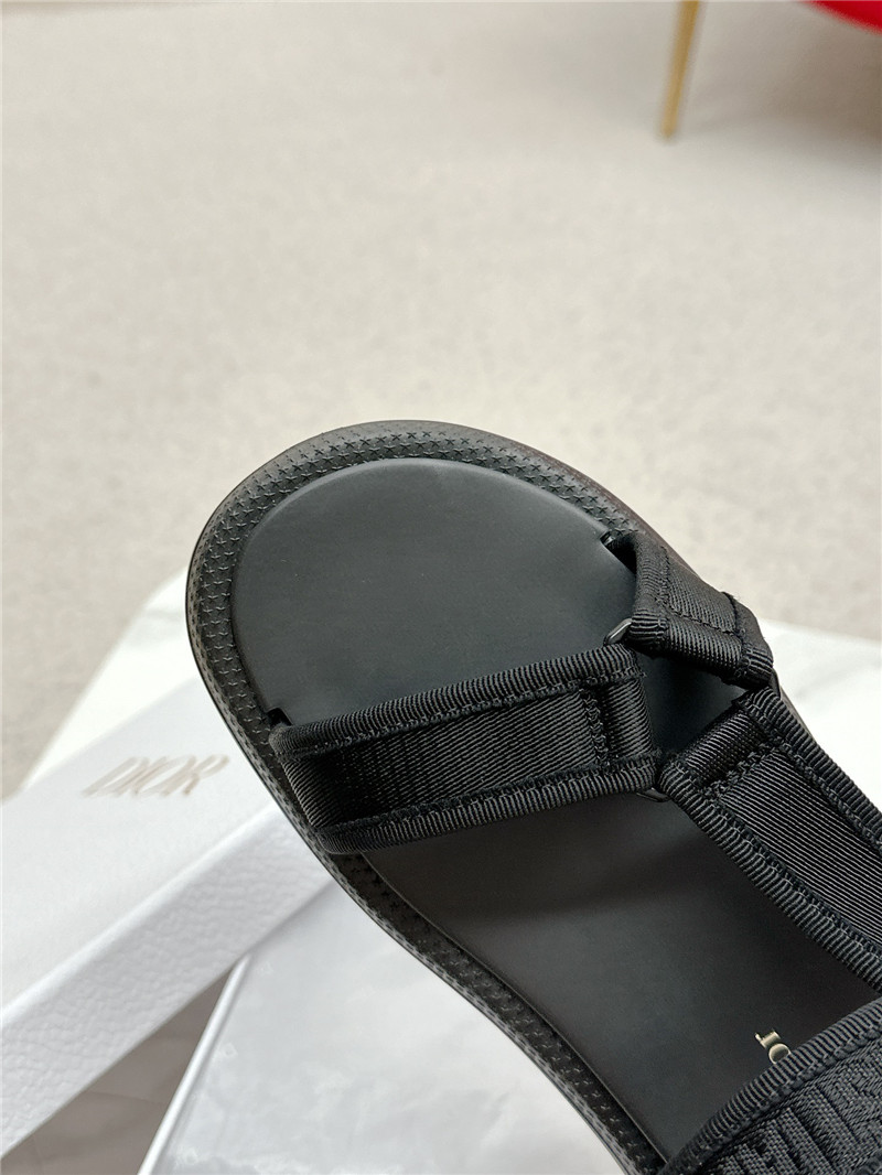 D10r women’s black d-wave sandals