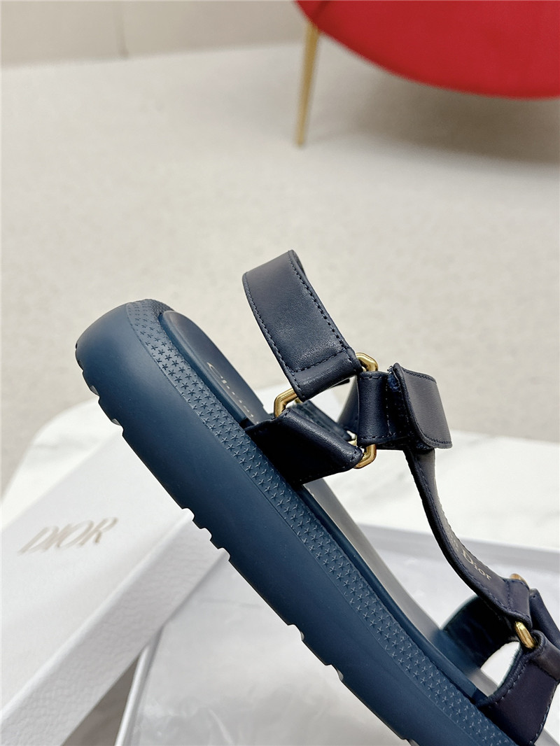 D10r black leather d wave sandals