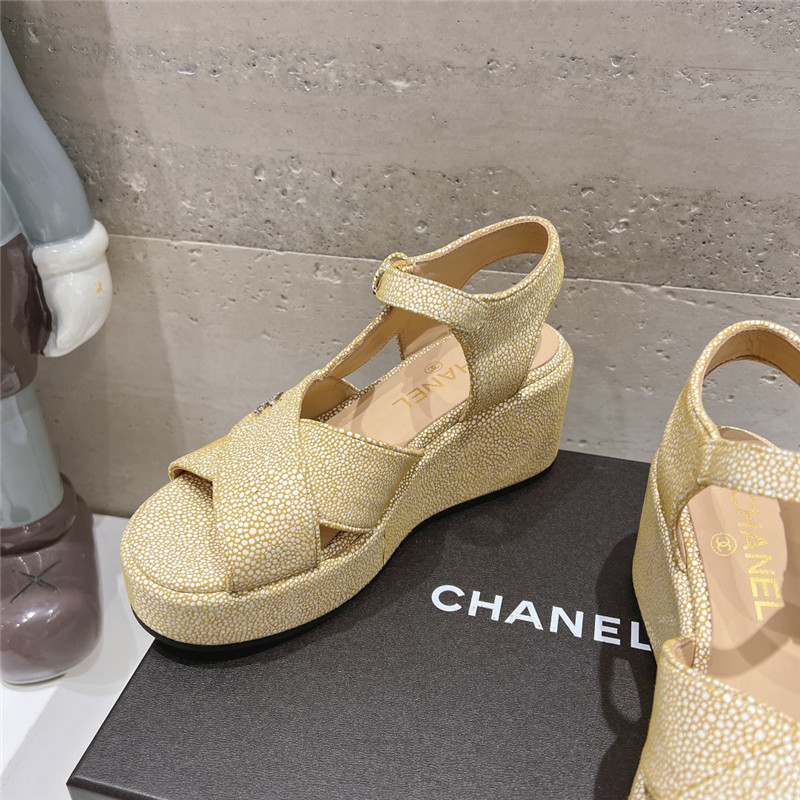 Ch**el open toe platform beige suede sandals