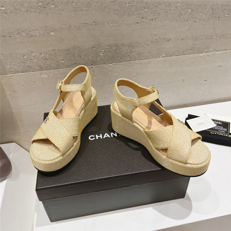 Ch**el open toe platform beige suede sandals