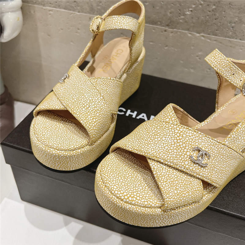 Ch**el open toe platform beige suede sandals