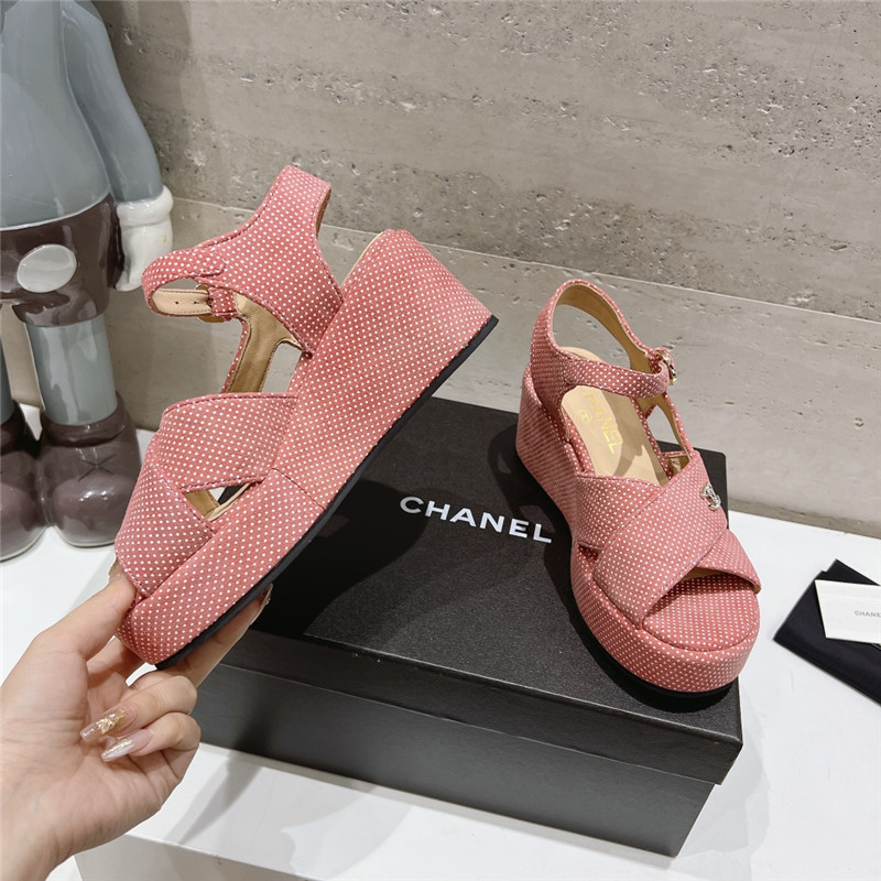 Ch**el open toe platform pink suede sandals