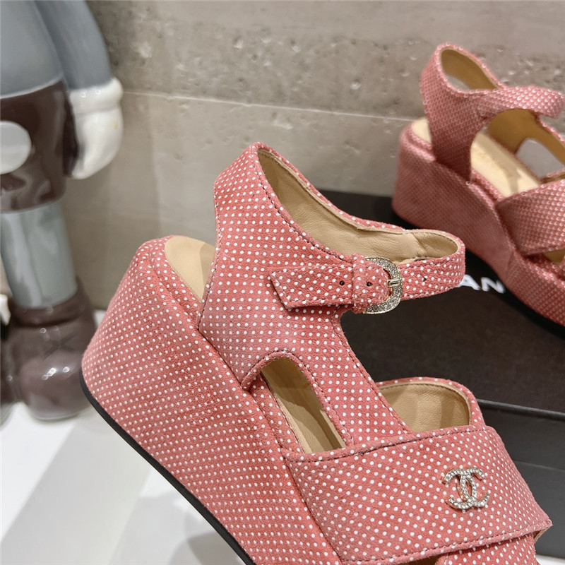 Ch**el open toe platform pink suede sandals