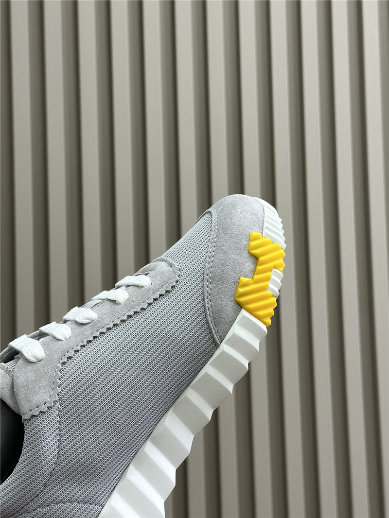 H**me5 women’s bouncing sneakers