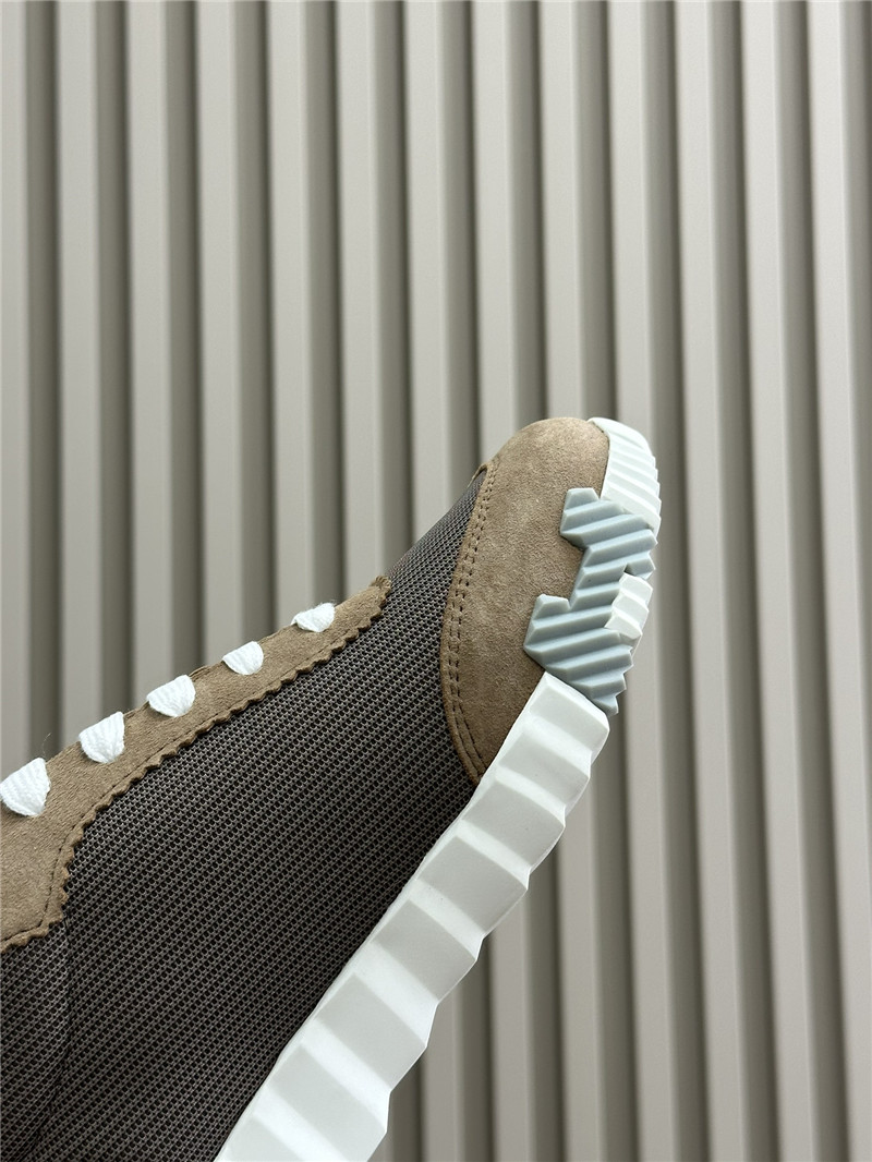 H**me5 bouncing sneakers in brown