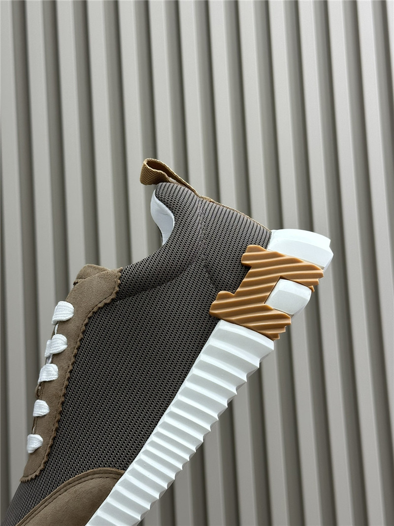 H**me5 bouncing sneakers in brown