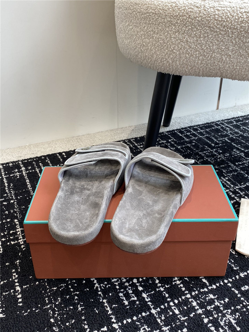L0r0 P1ana waikiki gray velcro strap sandals