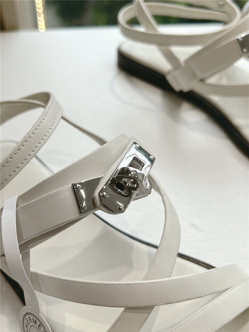 H**me5 june sandals white