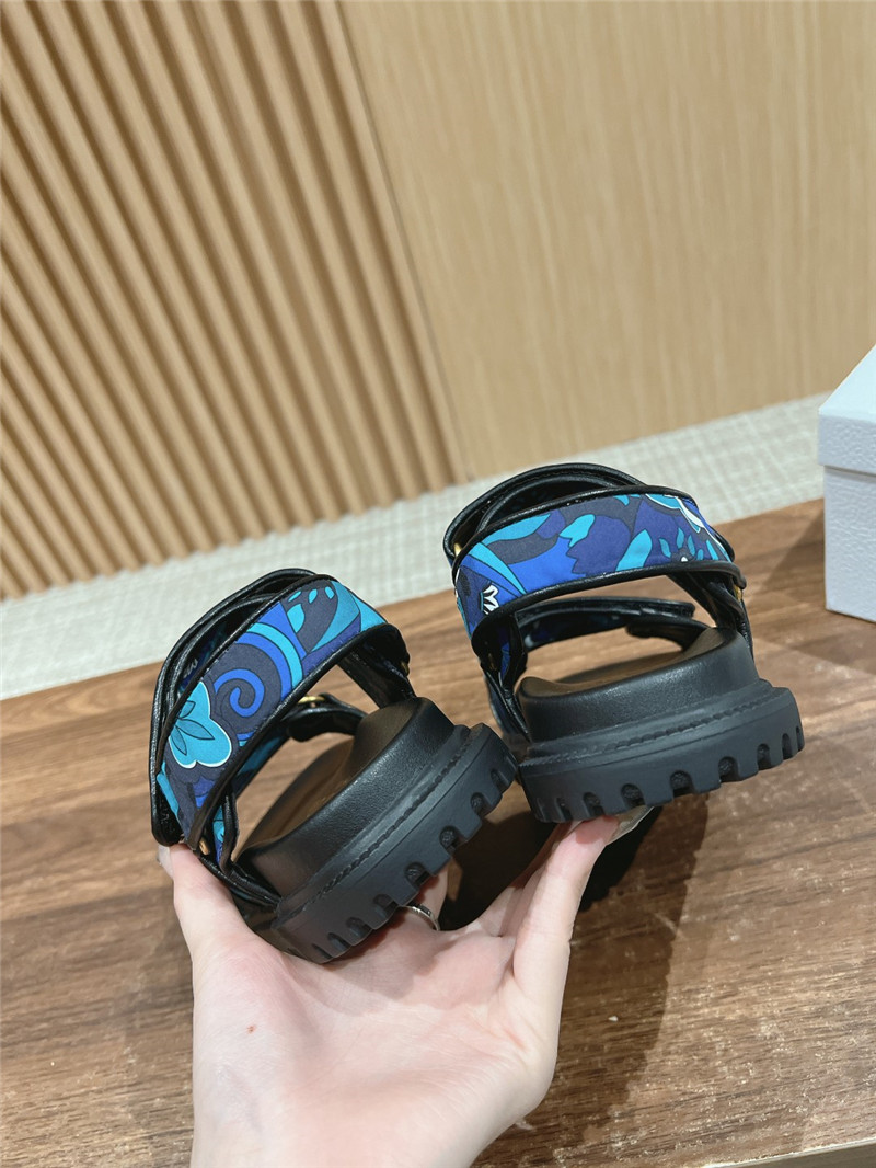 D10r D10ract floral print leather sandals