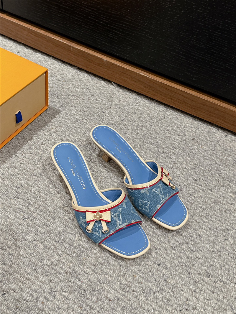 l0vis Vvtt0n denim blue multicolor monogram kitten heels