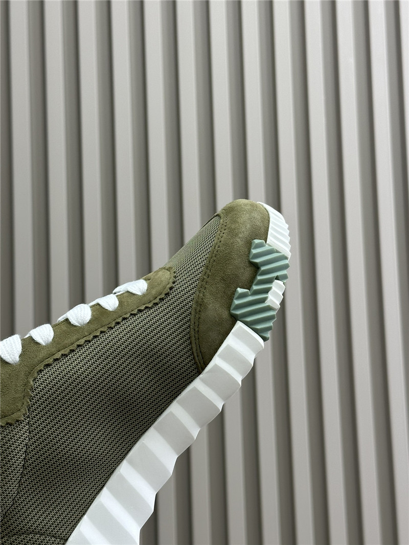 H**me5 army green bouncing sneakers for women