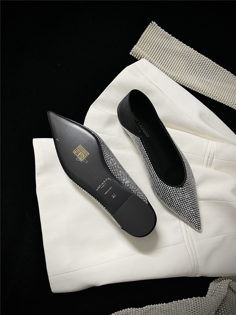 Sa1nt Lau*nt silver nour slippers