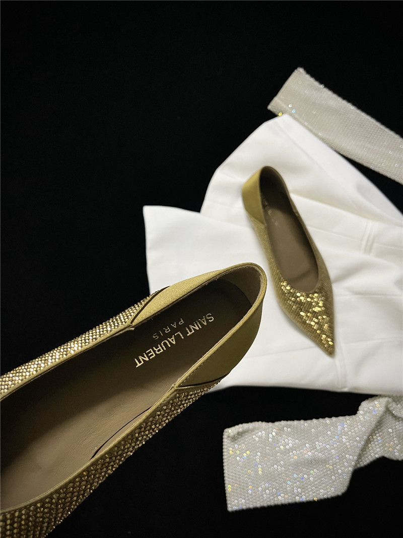 Sa1nt Lau*nt nour pointed toe slippers