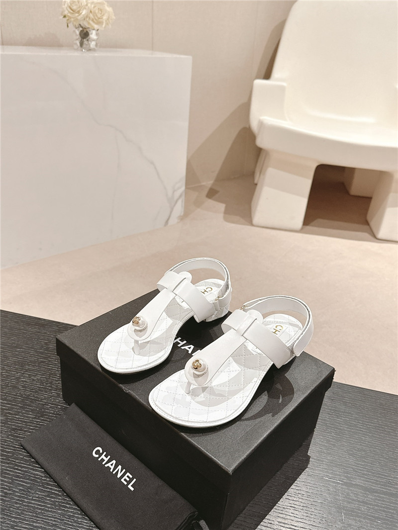 lambskin pearl Ch**el logo sandals white
