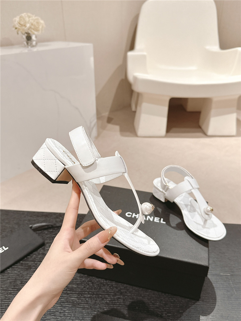 lambskin pearl Ch**el logo sandals white