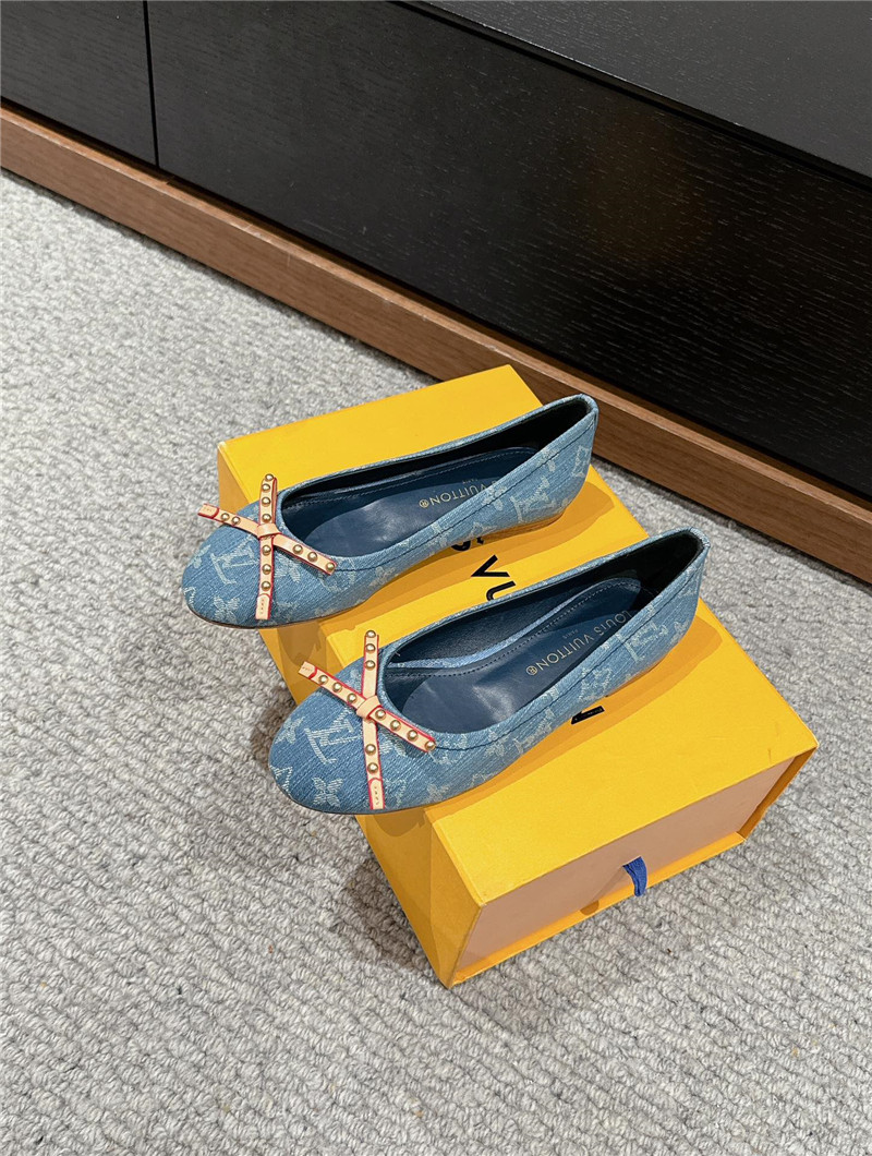 l0vis Vvtt0n nina flat ballerina in blue