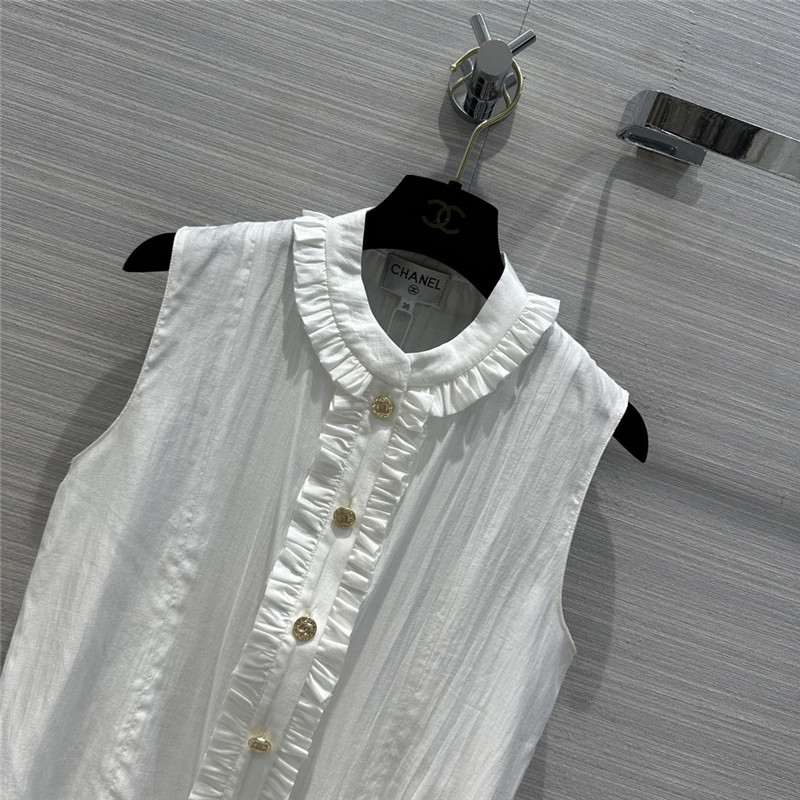 Ch**el white ruffled collar sleeveless shirt
