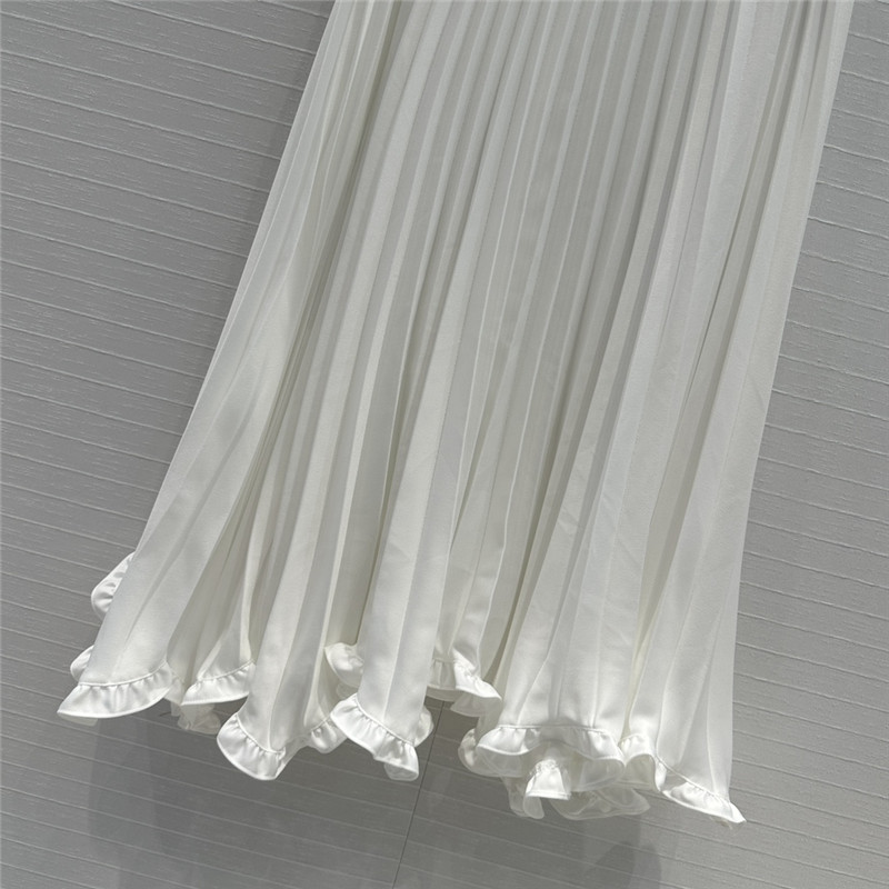 Va1e*ntin0 ach**elordion lace skirt replica designer clothes