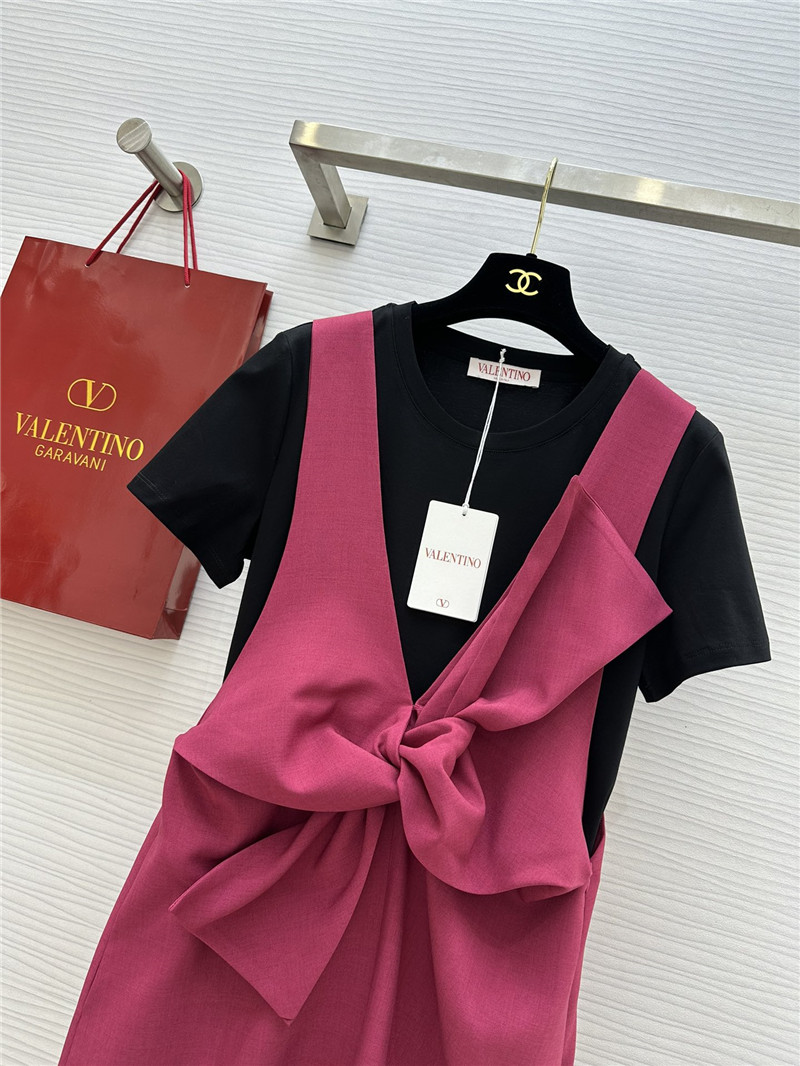 Va1e*ntin0 t-shirt + bow overalls set replica clothes