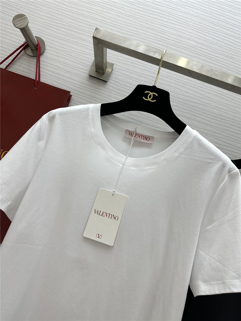 Va1e*ntin0 t-shirt + bow overalls set replica clothes