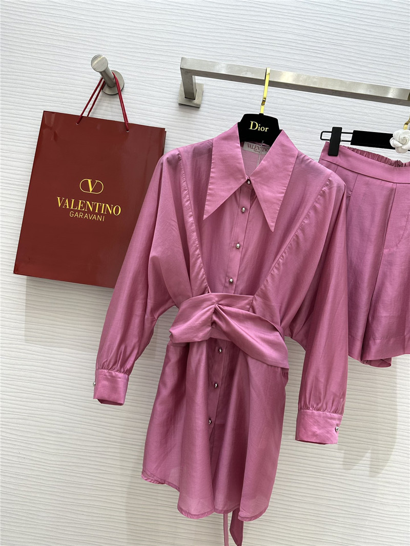 Va1e*ntin0 tie shirt + shorts set replicas clothes