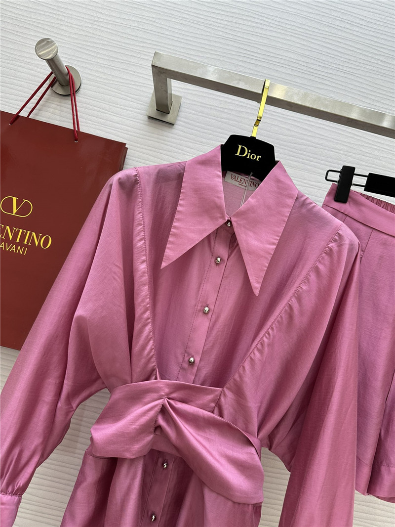 Va1e*ntin0 tie shirt + shorts set replicas clothes