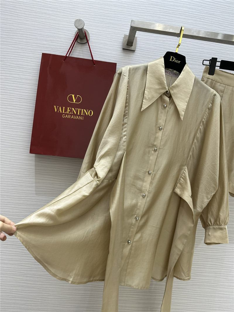 Va1e*ntin0 tie shirt + shorts set replicas clothes