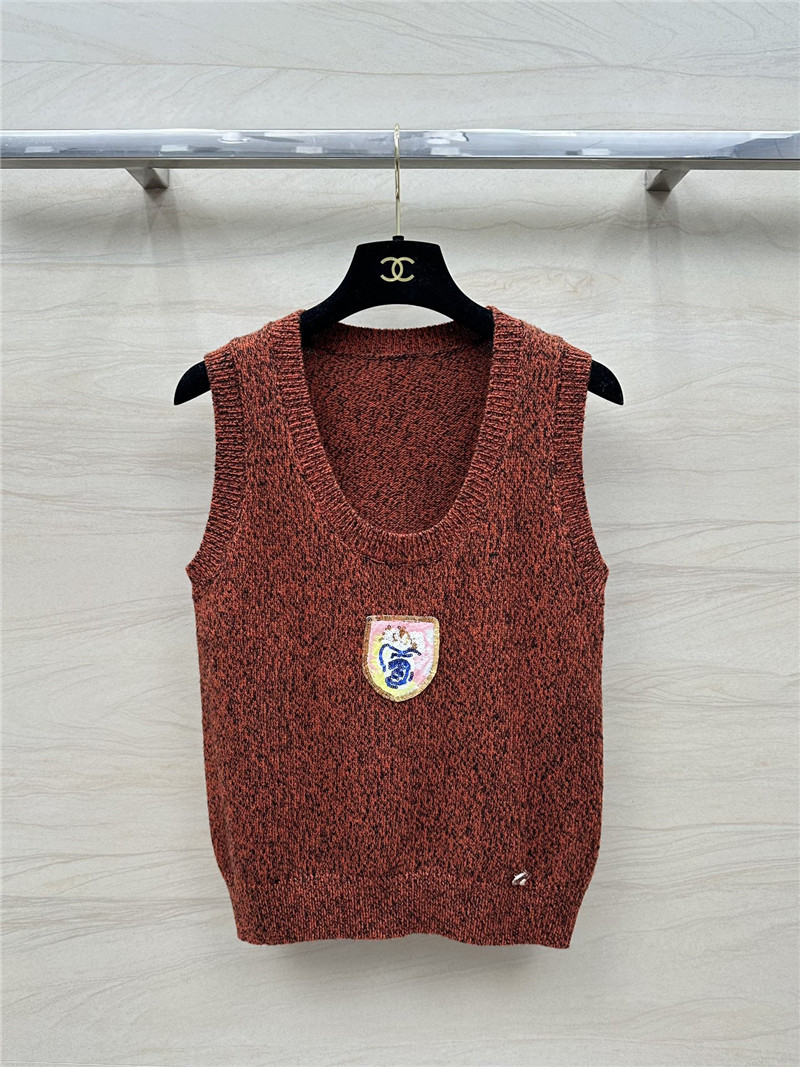 Ch**el zhang zai patch vest replicas clothes