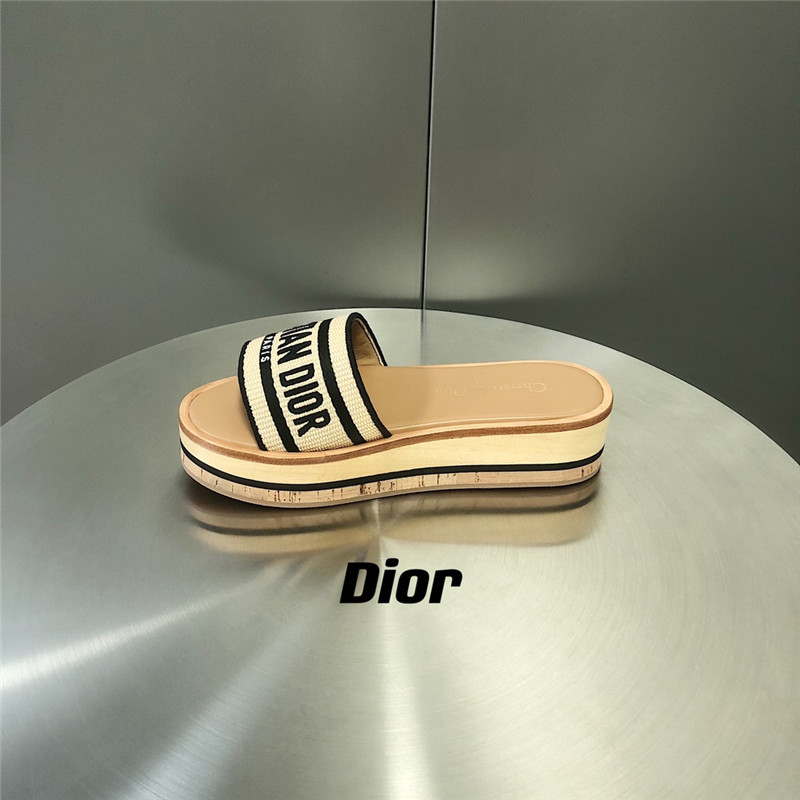 D10r dway platform slide