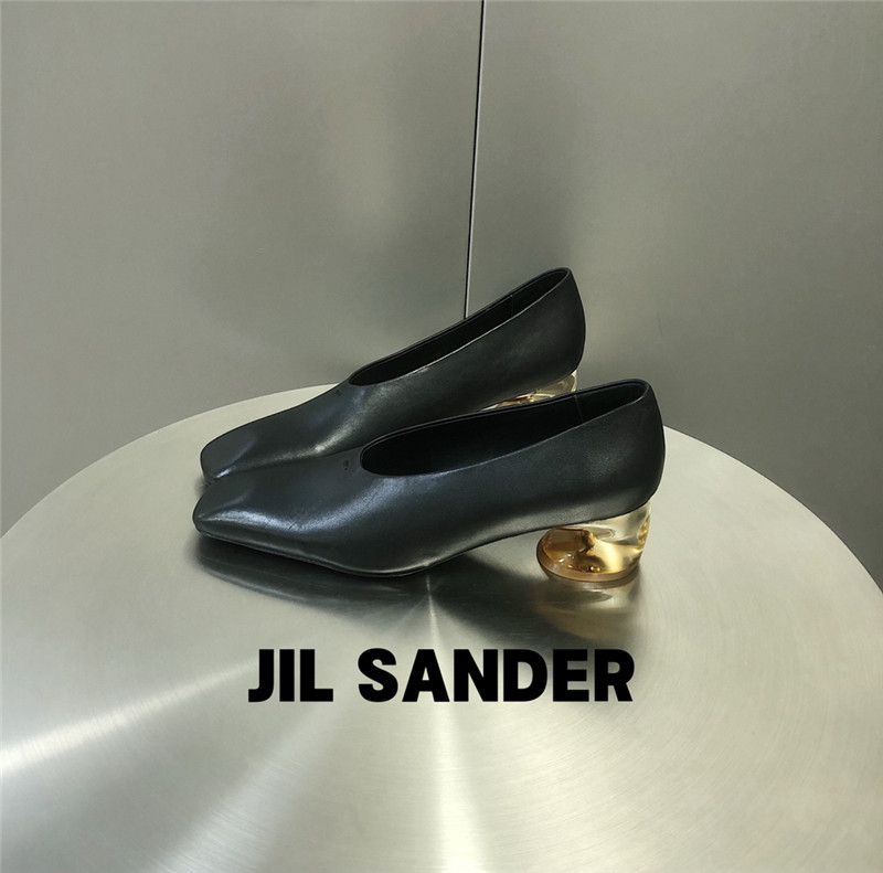 Jil Sander Perspex Block Heel Round-toe Pumps in Black