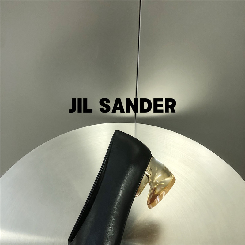 Jil Sander Perspex Block Heel Round-toe Pumps in Black