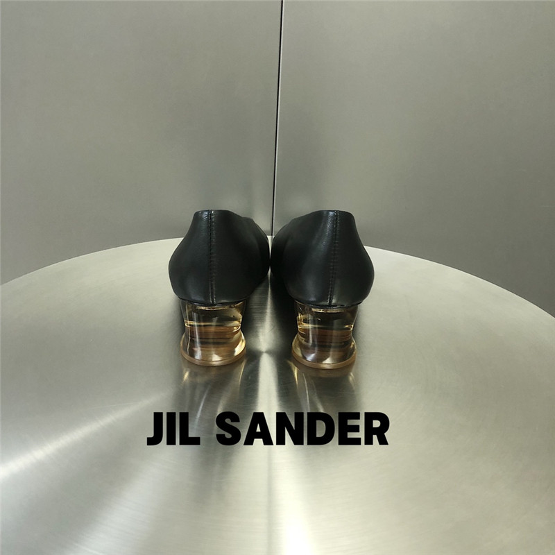 Jil Sander Perspex Block Heel Round-toe Pumps in Black