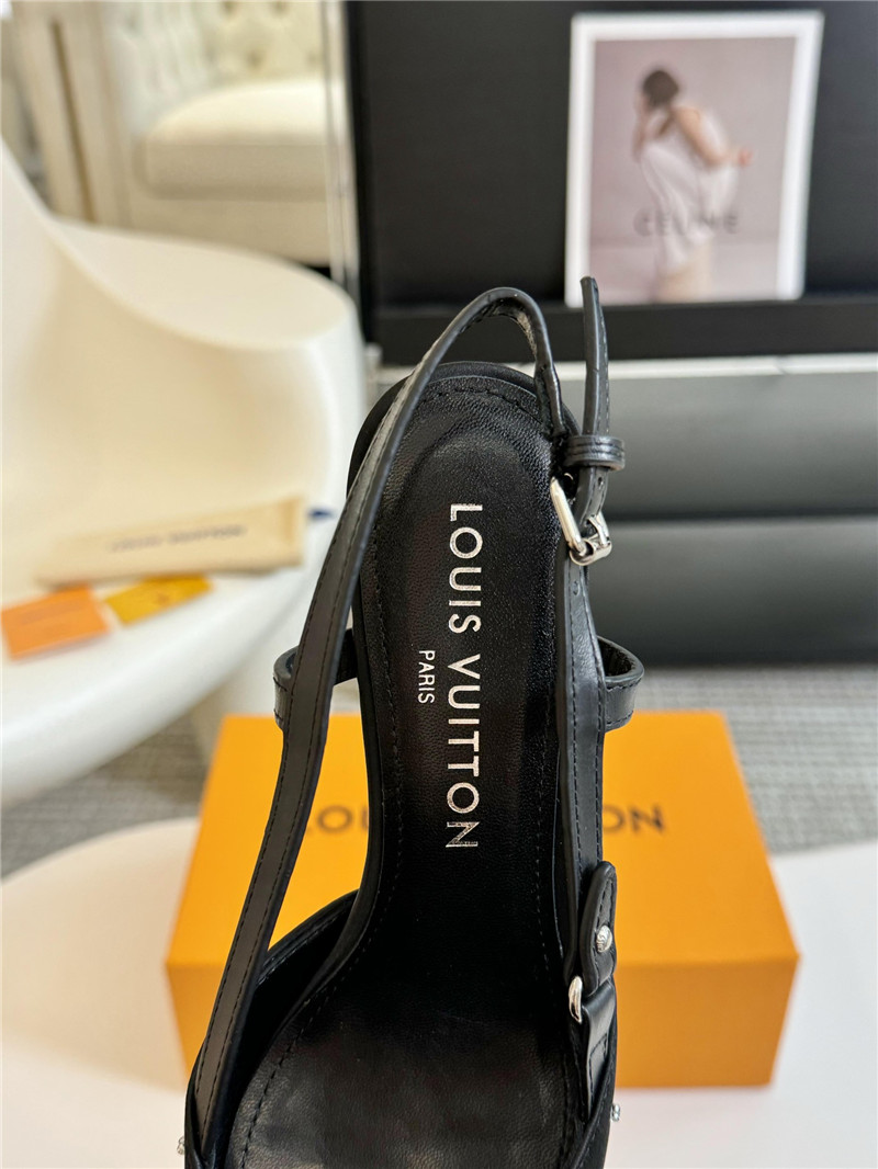 l0vis Vvtt0n crystals slingback women’s pumps in black