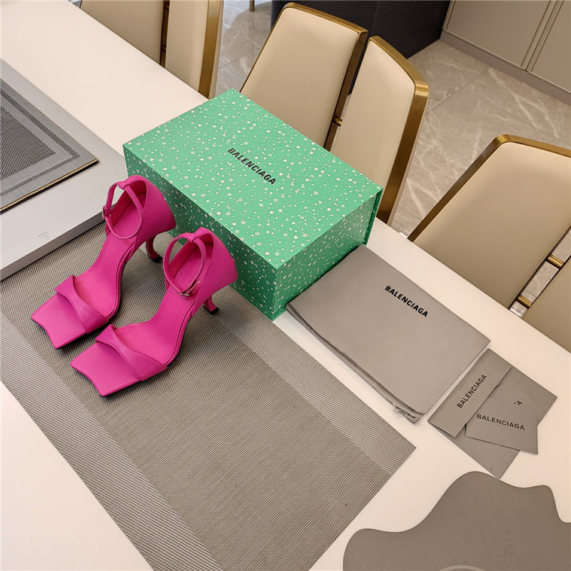 Ba1en*iaga hourglass 100 pink leather sandals