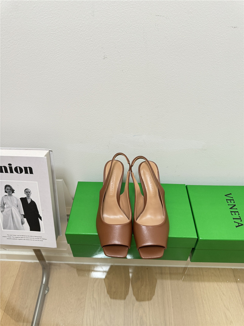 b0tt*ga Ven*ta knot slingback sandals in brown